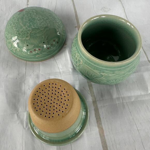 Vintage Celadon Porcelain 3 Piece Tea Infuser Strainer Cup Set Deer Floral - Picture 6 of 13